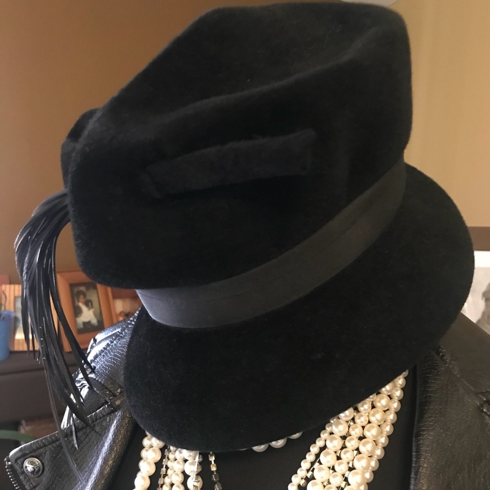 🎩OOOH! THE POSSIBILITIES🎩